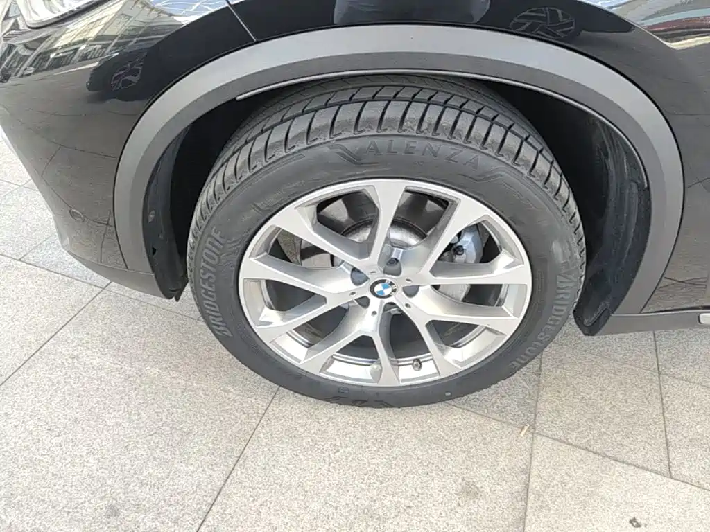 BMW X5 (Import) — миниатюра 23