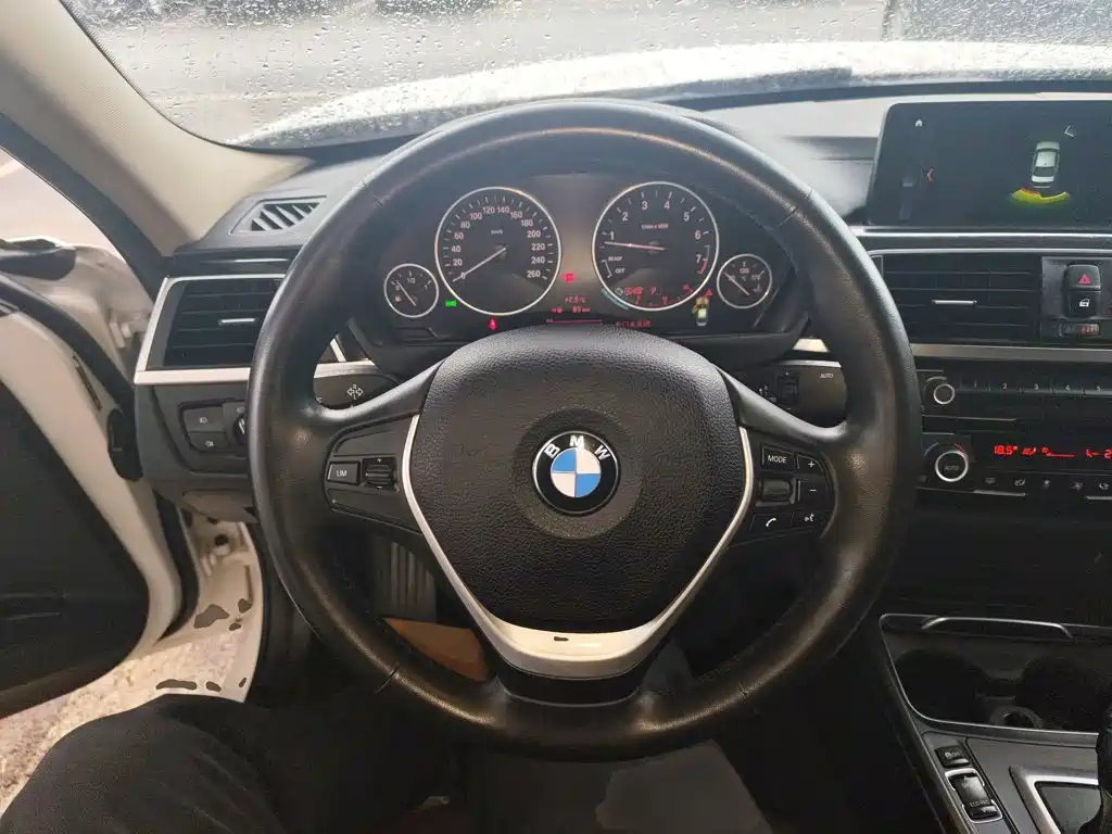 BMW 3 Series — миниатюра 7