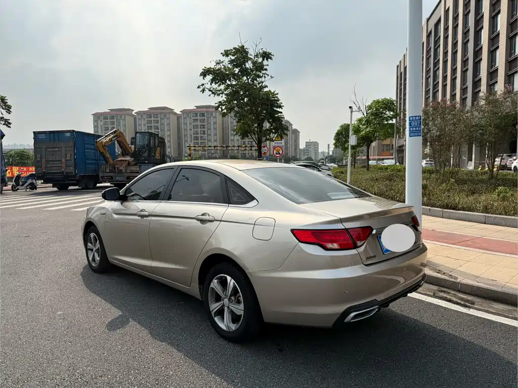 Geely Emgrand GL — миниатюра 12
