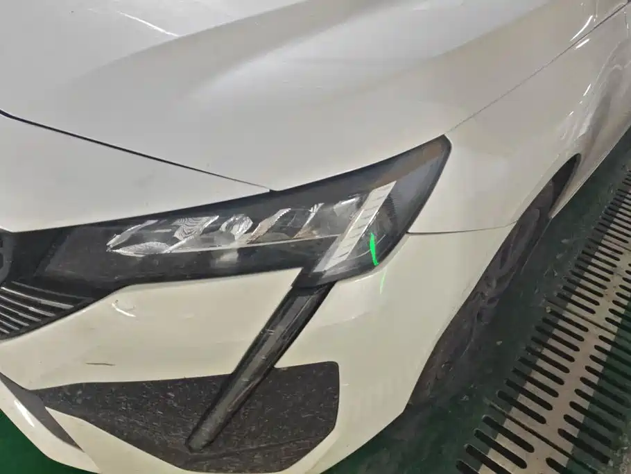 Peugeot 408 — миниатюра 5