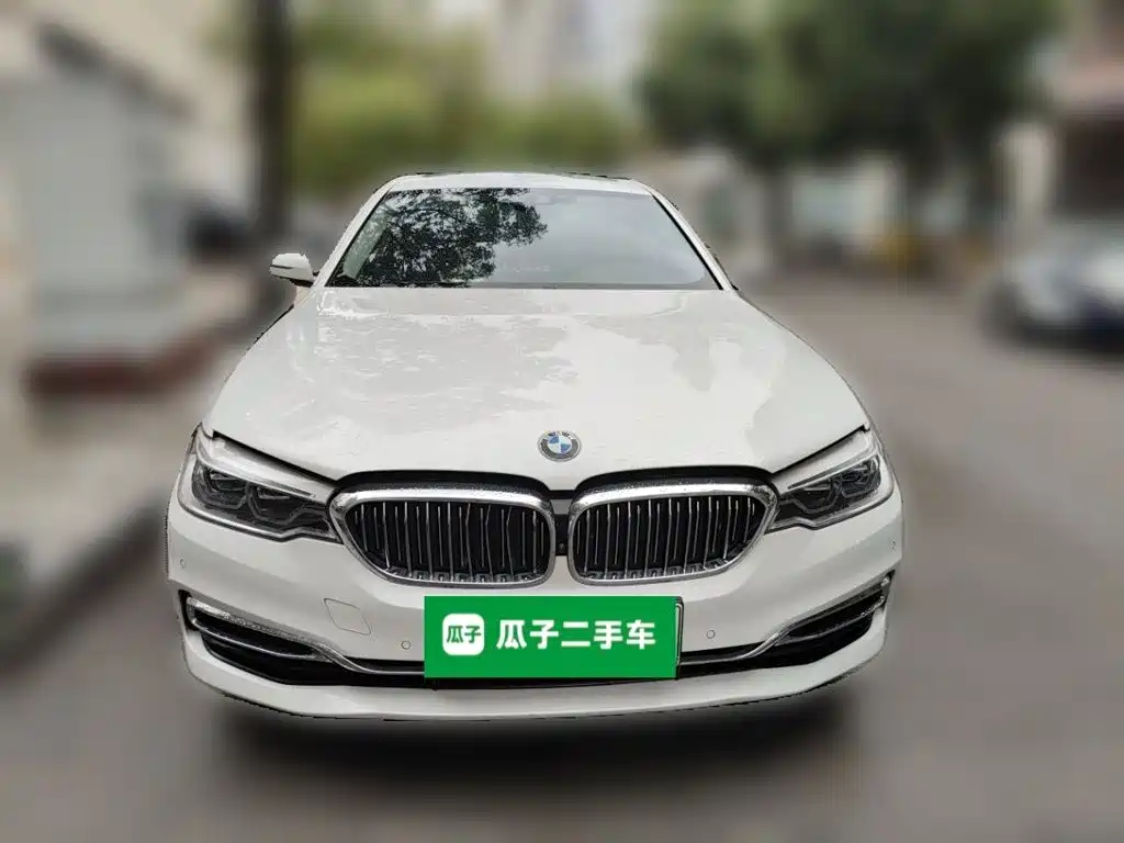 BMW 5 Series New Energy — миниатюра 24