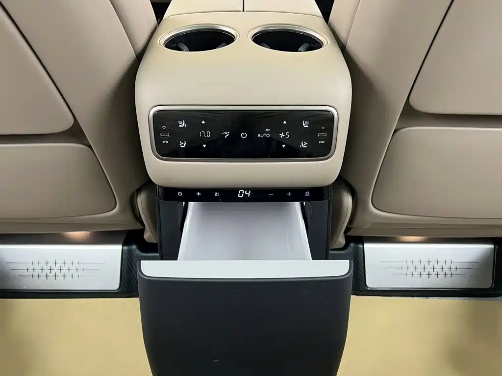 Li Auto Li MEGA — миниатюра 30