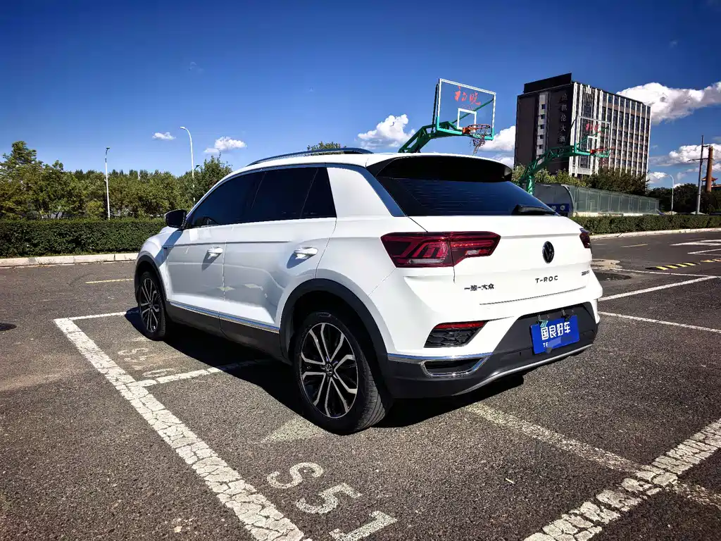 Volkswagen T-Roc — миниатюра 4