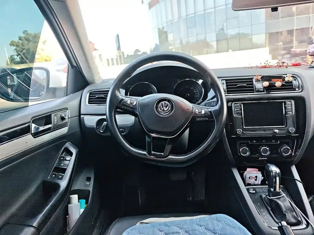 Volkswagen Sagitar — миниатюра 11
