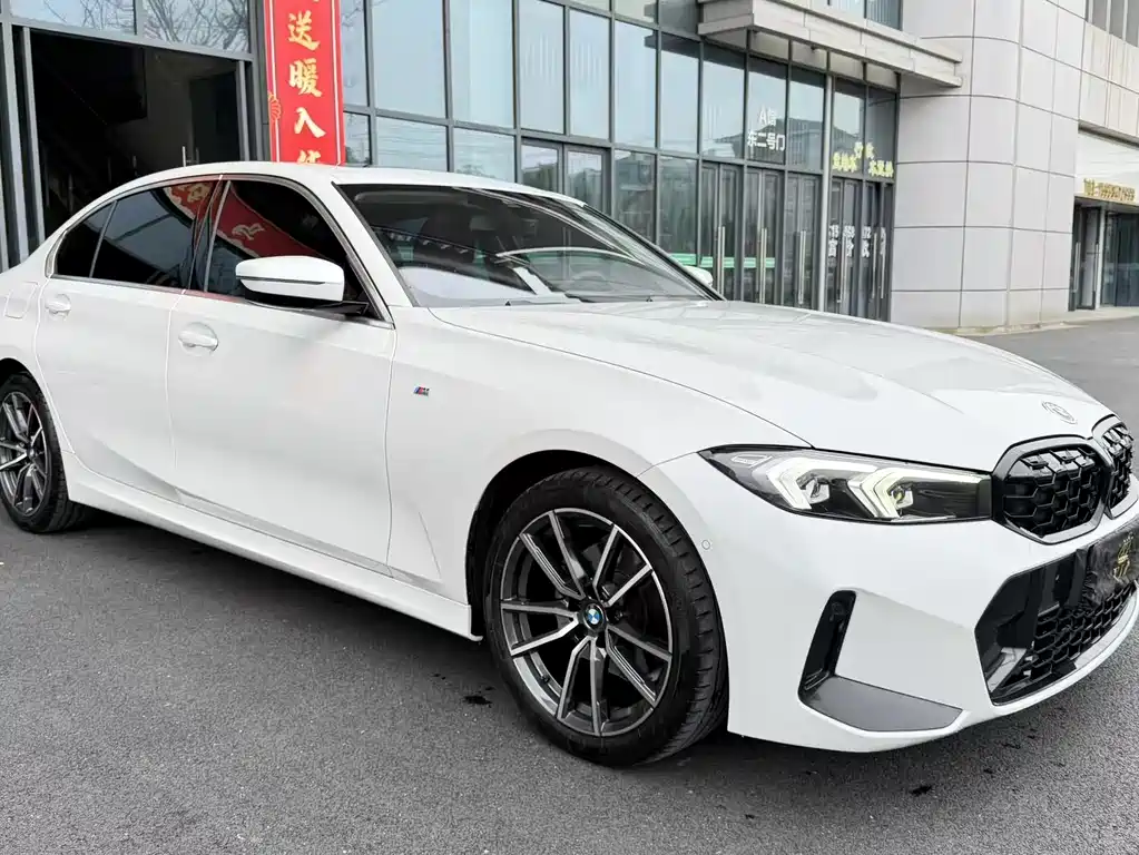BMW 3 Series 2023