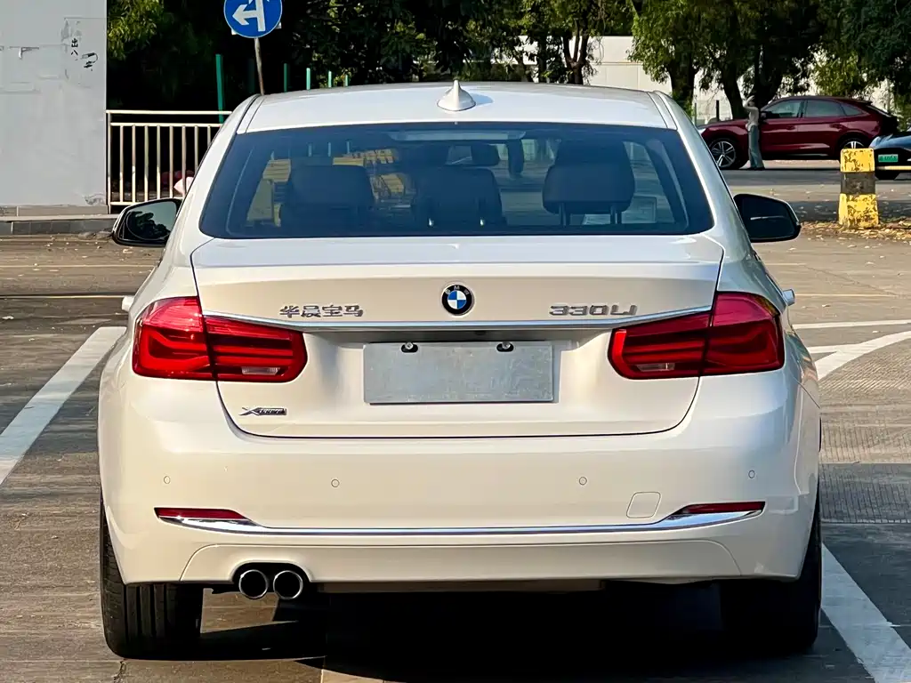 BMW 3 Series — миниатюра 5