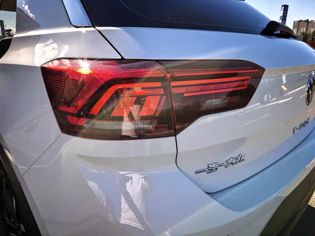 Volkswagen T-Roc — миниатюра 18