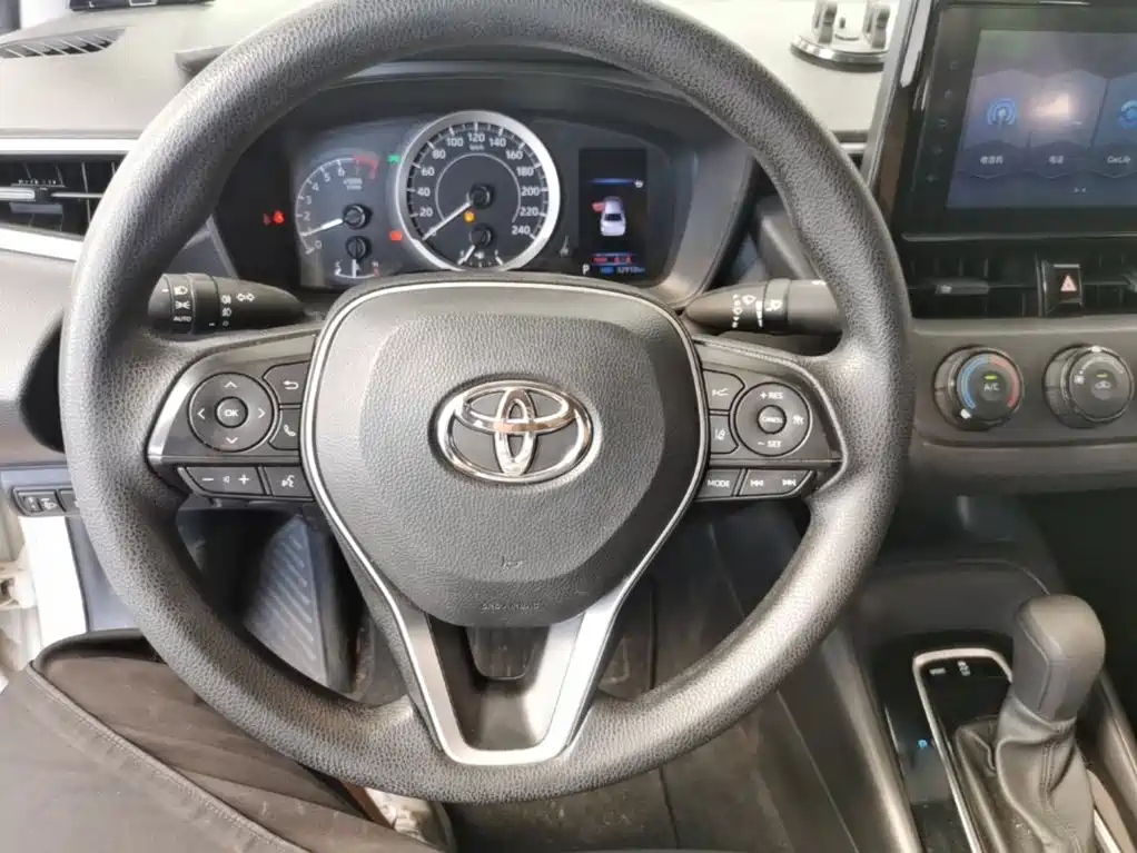 Toyota Corolla — миниатюра 11