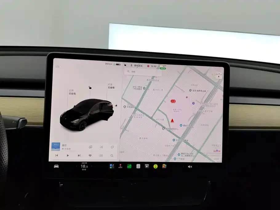 Tesla Model Y — миниатюра 13