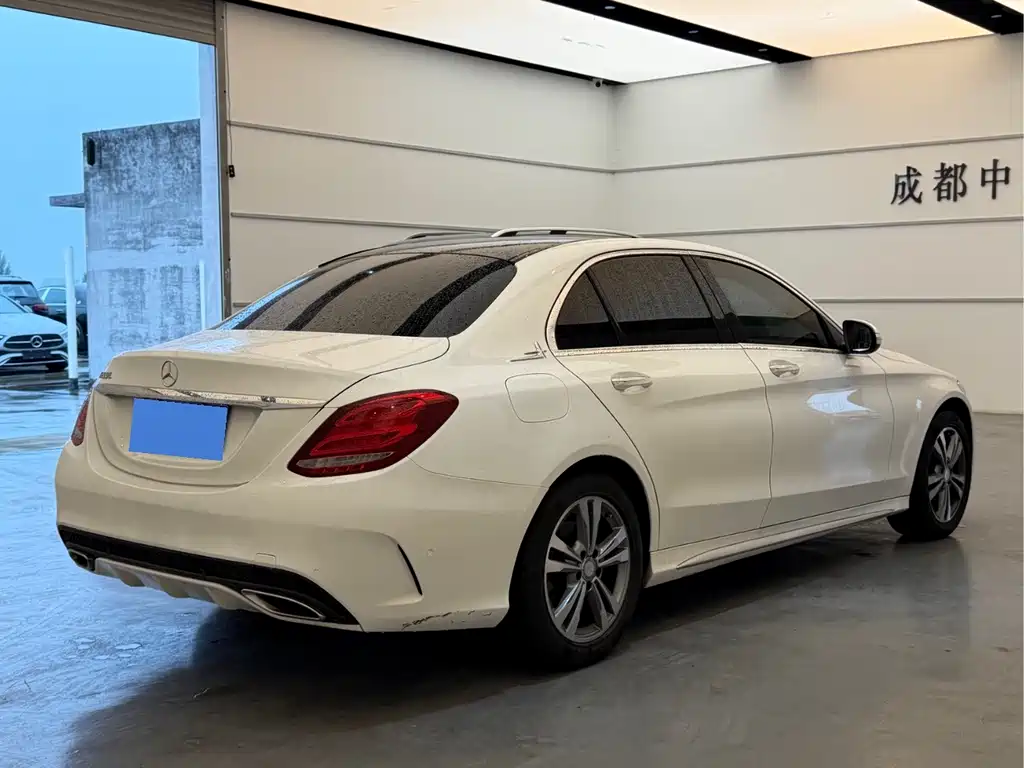 Mercedes-Benz C-Class — миниатюра 5