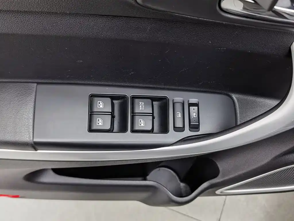 Changan CS35 — миниатюра 9