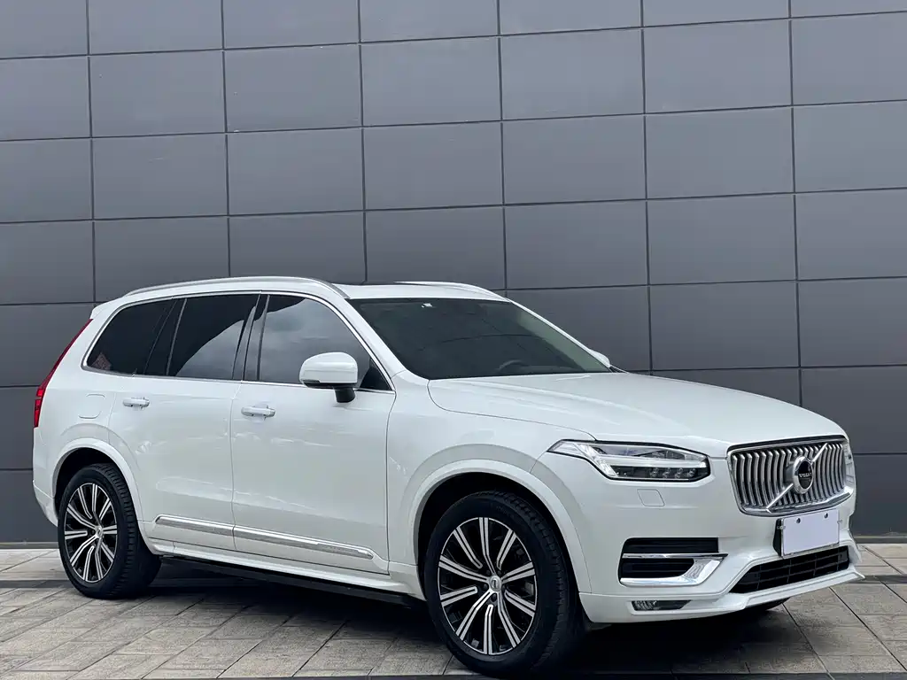 VOLVO  XC90