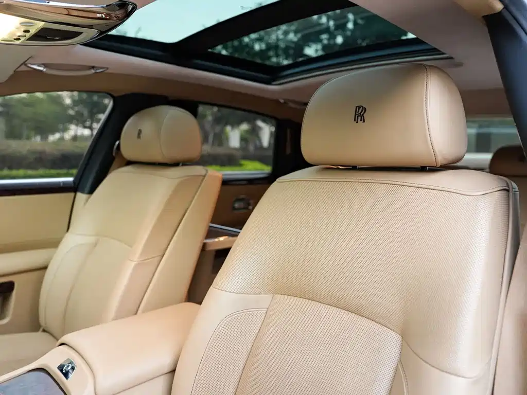 Rolls-Royce Ghost — миниатюра 10