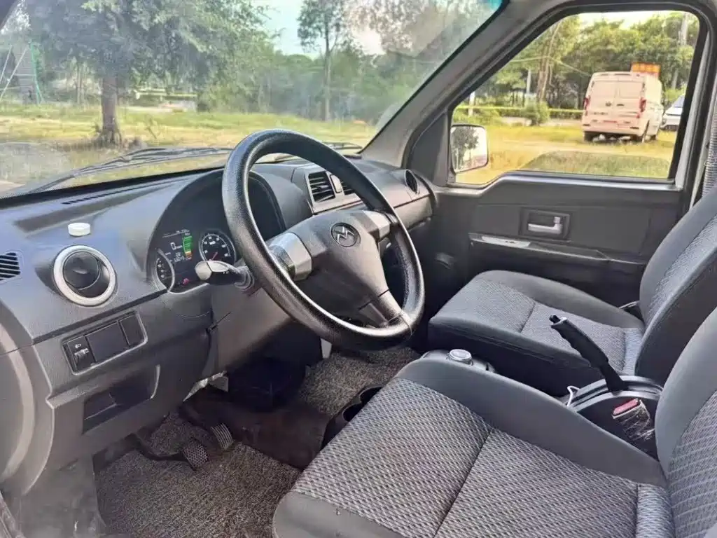 Geely 吉奥睿征L — миниатюра 9