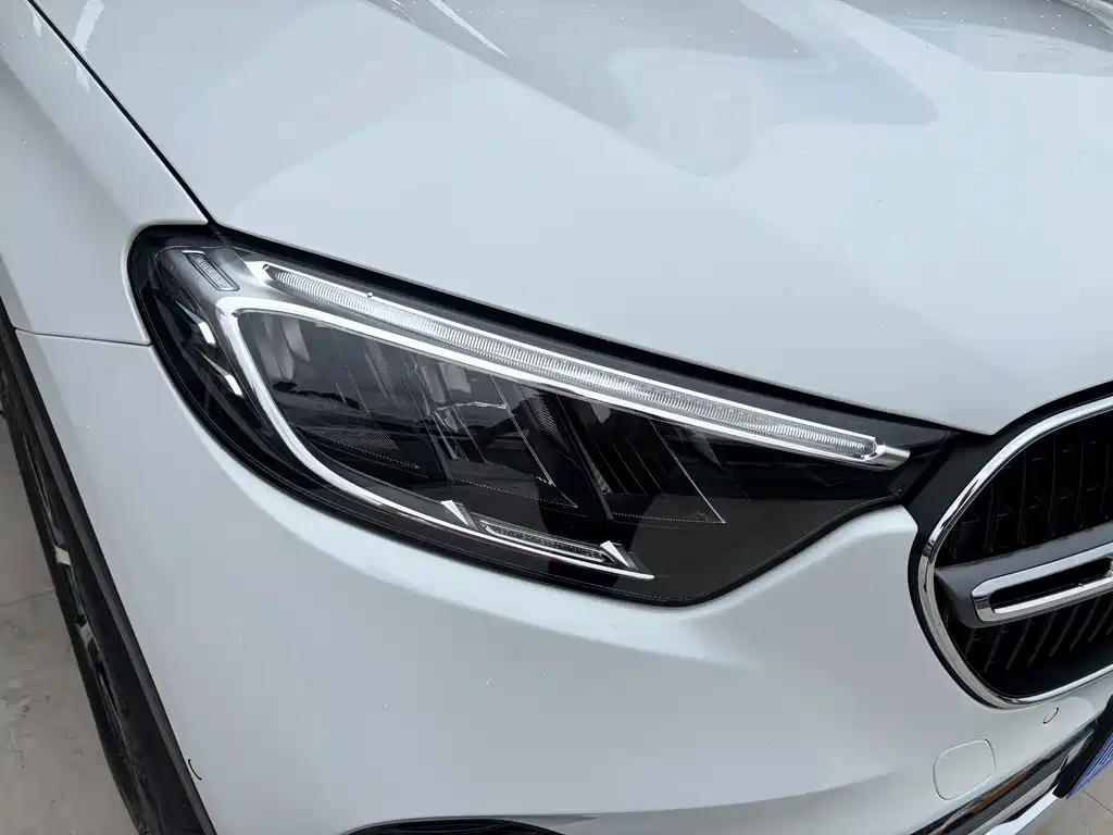 Mercedes-Benz GLC — миниатюра 8