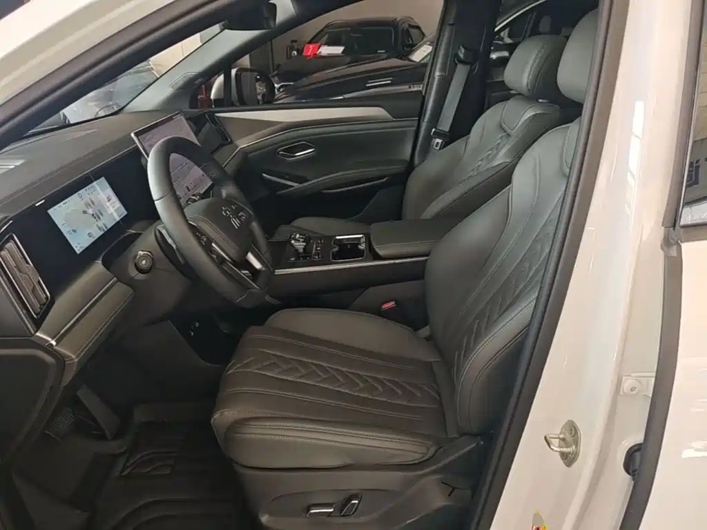 BYD L DM-i — миниатюра 15