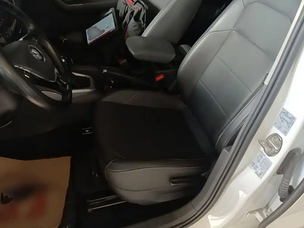 Volkswagen T-Cross — миниатюра 15