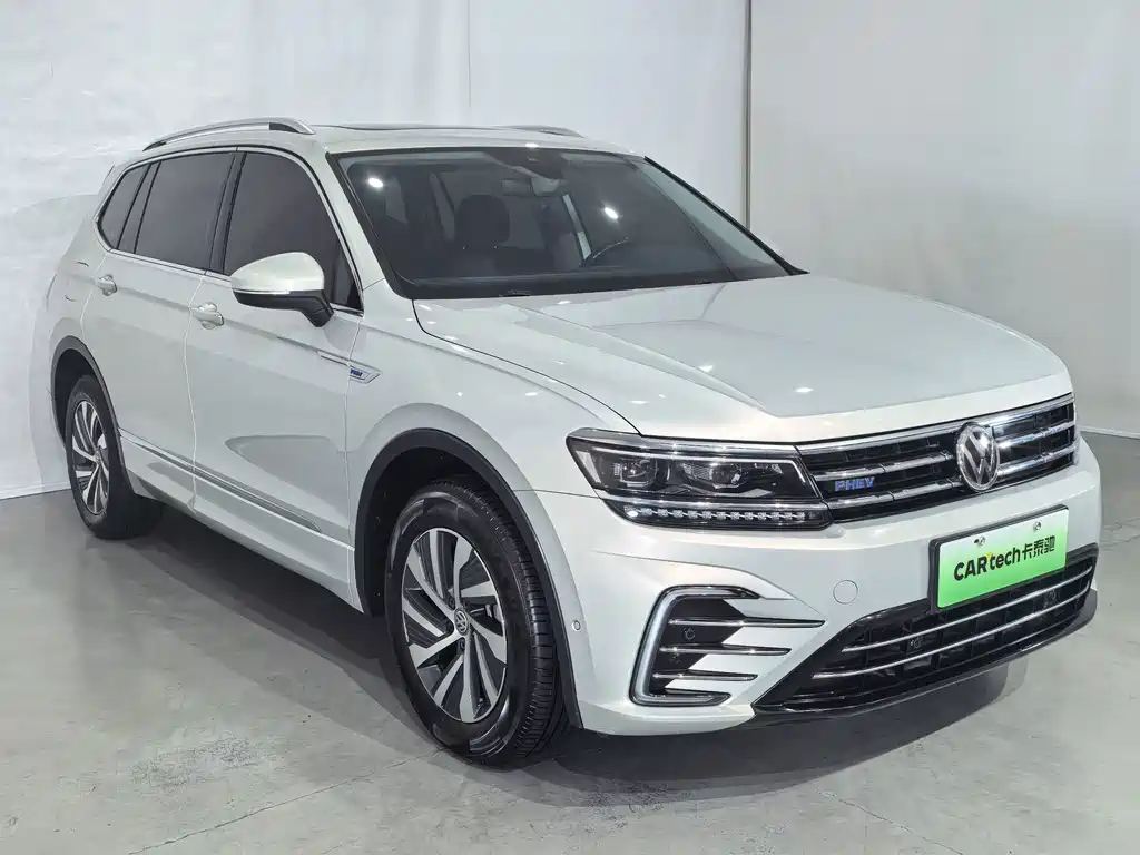 Volkswagen Tiguan L PHEV — миниатюра 3