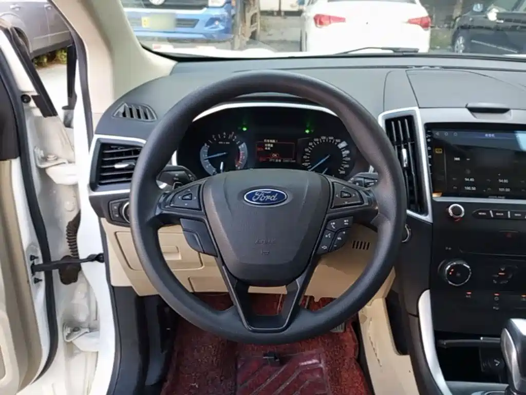 Ford Edge — миниатюра 11