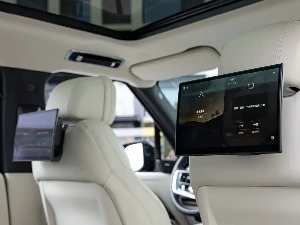 Land Rover Range Rover — миниатюра 22