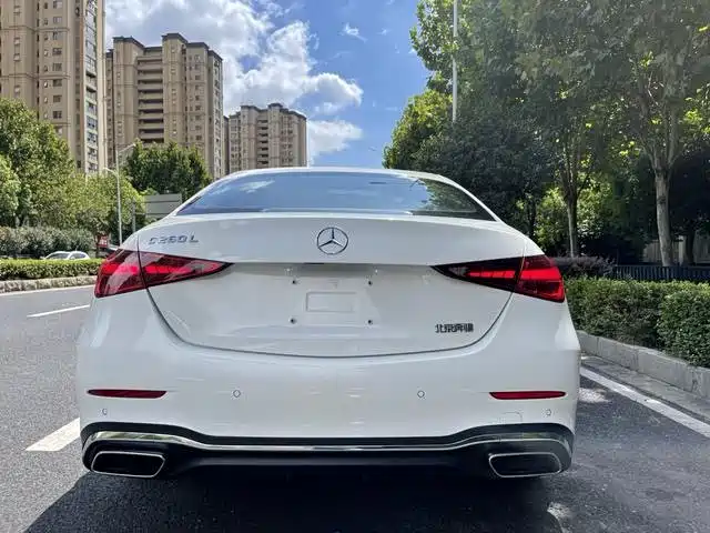 Mercedes-Benz C-Class — миниатюра 5