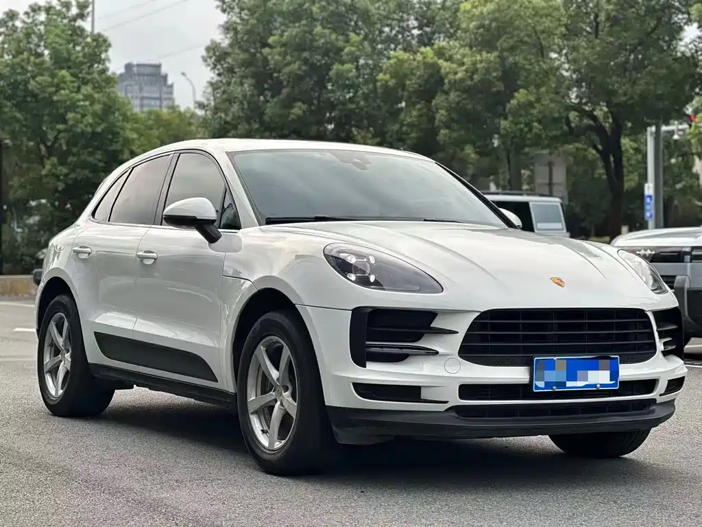 Porsche Macan — миниатюра 3
