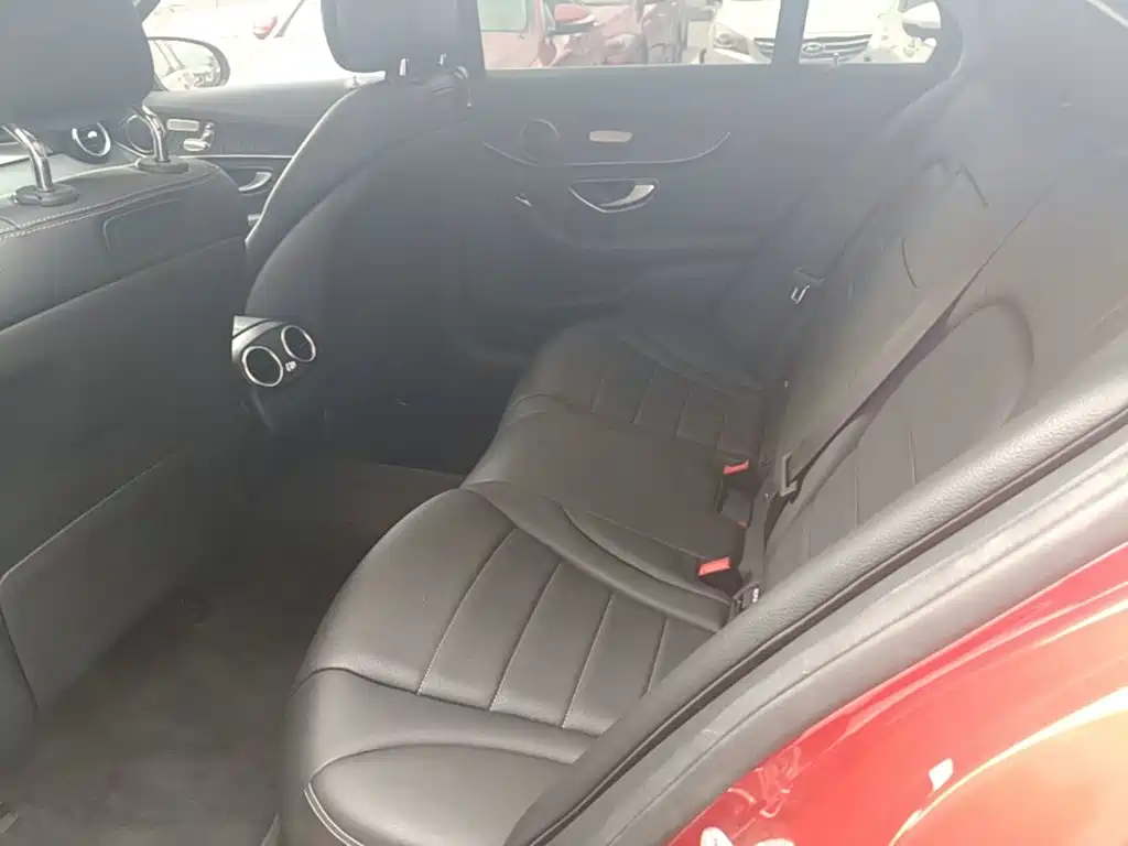 Mercedes-Benz C-Class — миниатюра 17