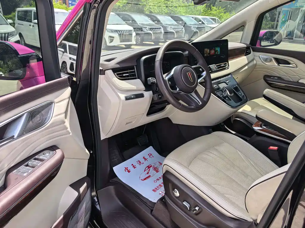 Hongqi HQ9 2023 2.0T