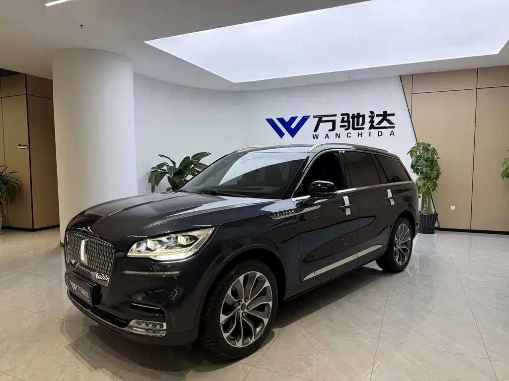 Lincoln Aviator — миниатюра 2