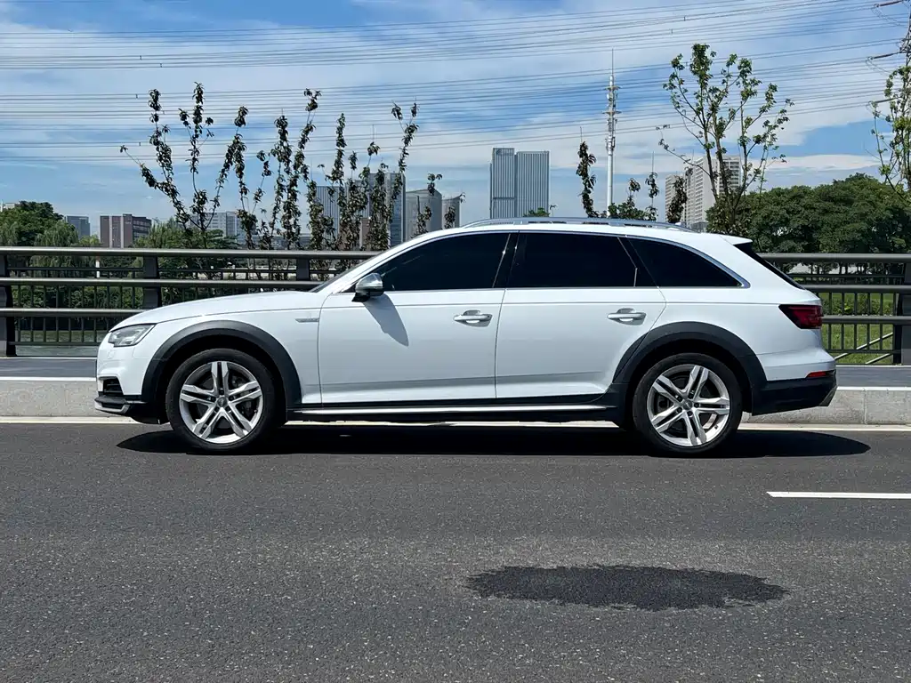 Audi A4 2017 45 TFSI allroad quattro Fashion