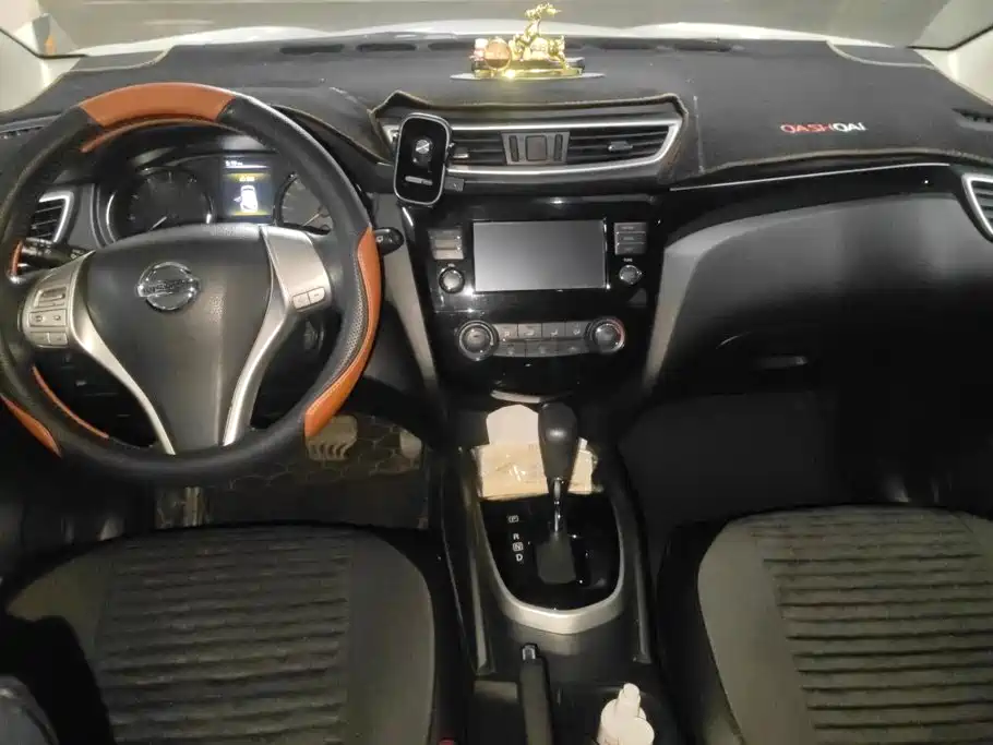 Nissan Qashqai — миниатюра 12