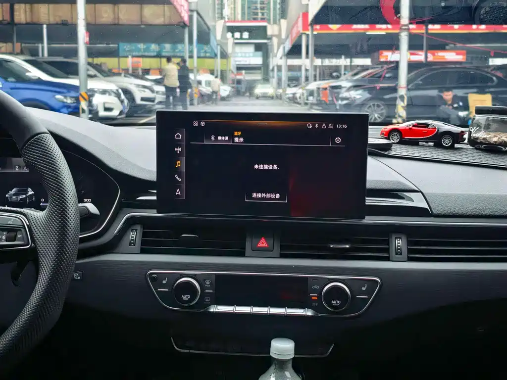 Audi A4L — миниатюра 7