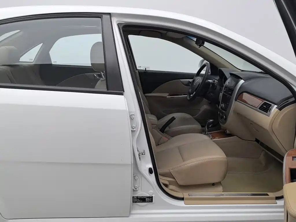Buick Excelle — миниатюра 23