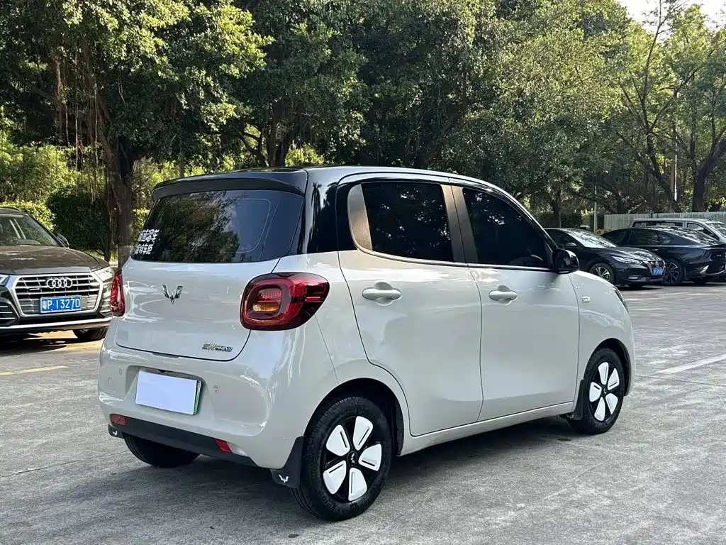 Wuling MINIEV — миниатюра 7