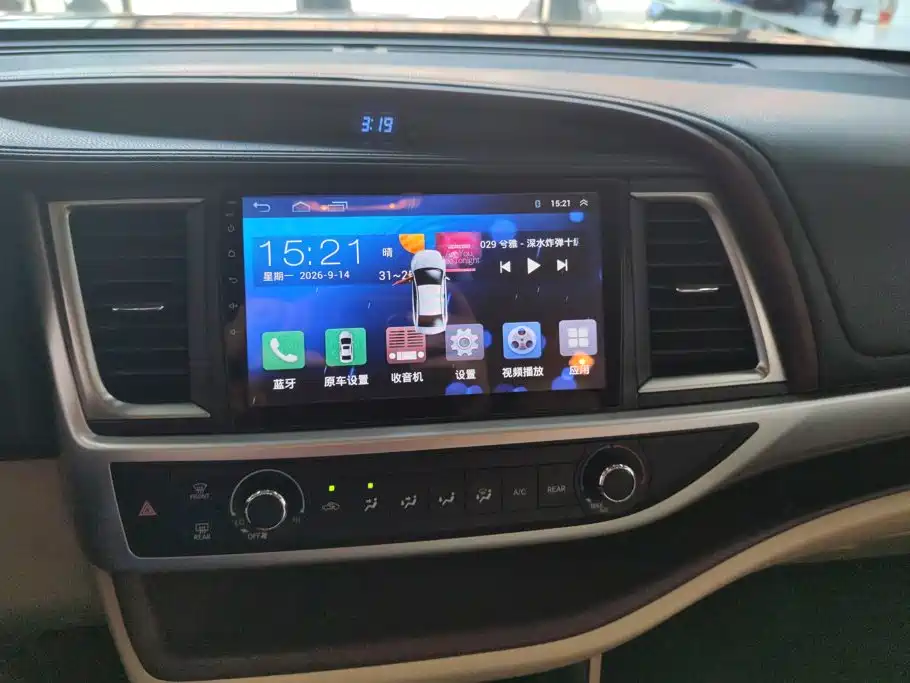 Toyota Highlander — миниатюра 13