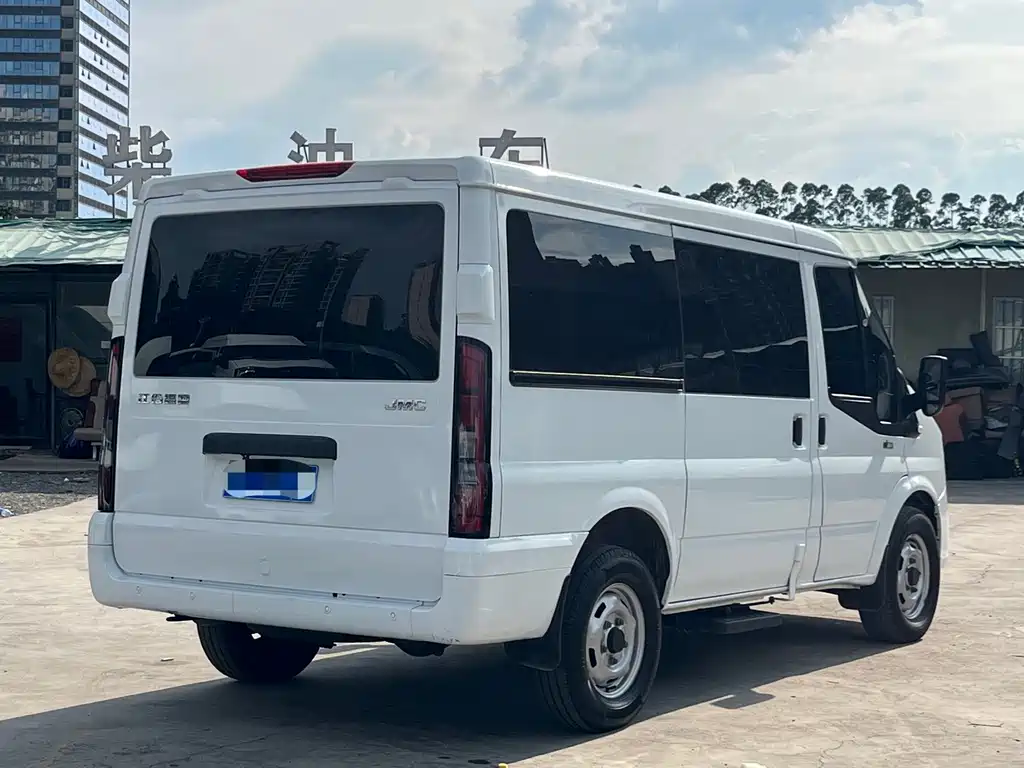 JMC JMC Fushun — миниатюра 4