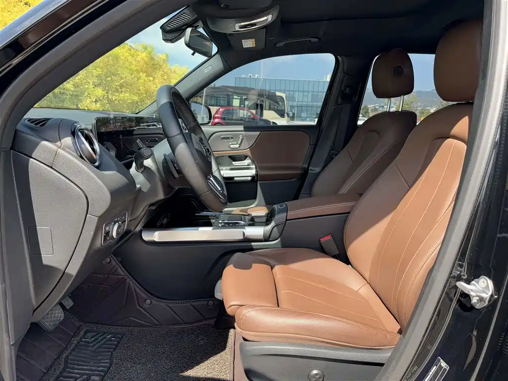 Mercedes-Benz GLB — миниатюра 4