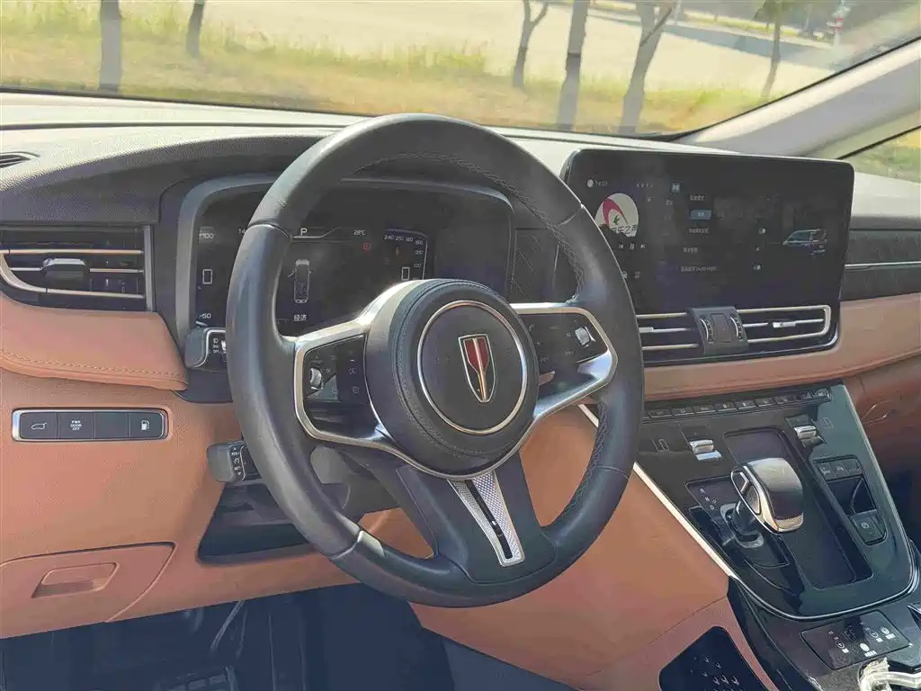 Hongqi Hongqi HQ9 PHEV — миниатюра 17