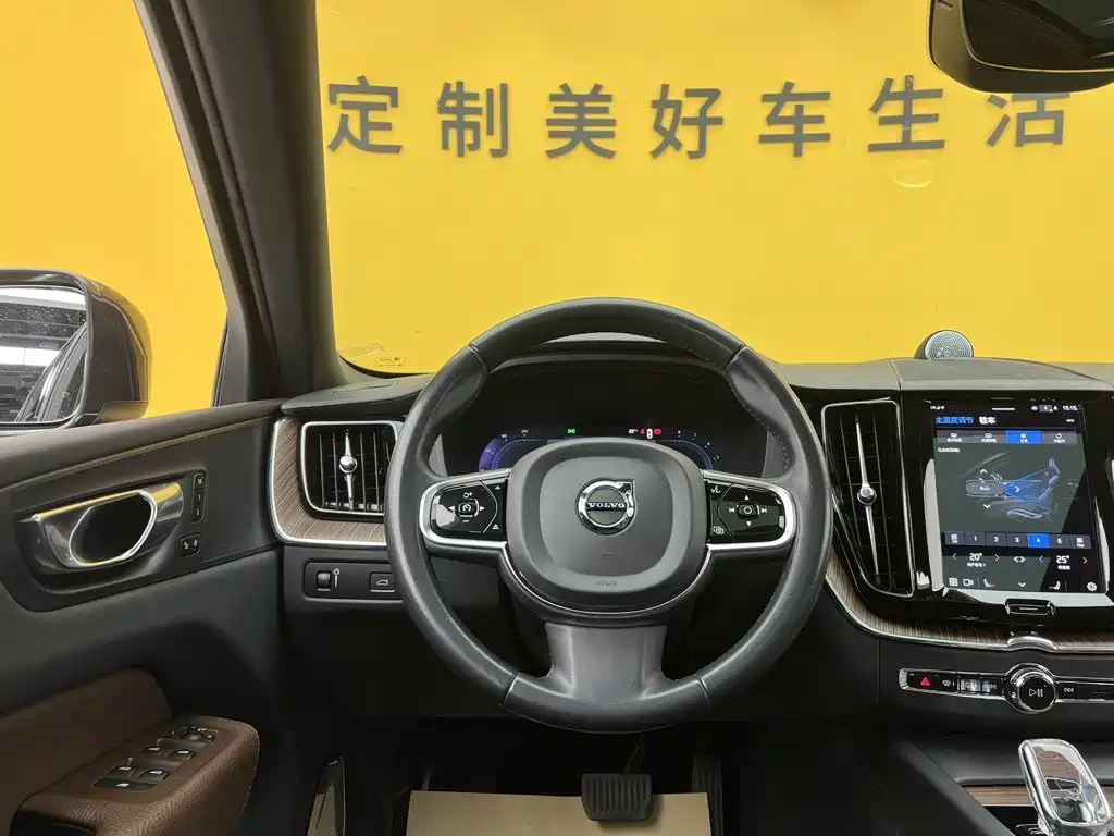Volvo XC60 — миниатюра 30