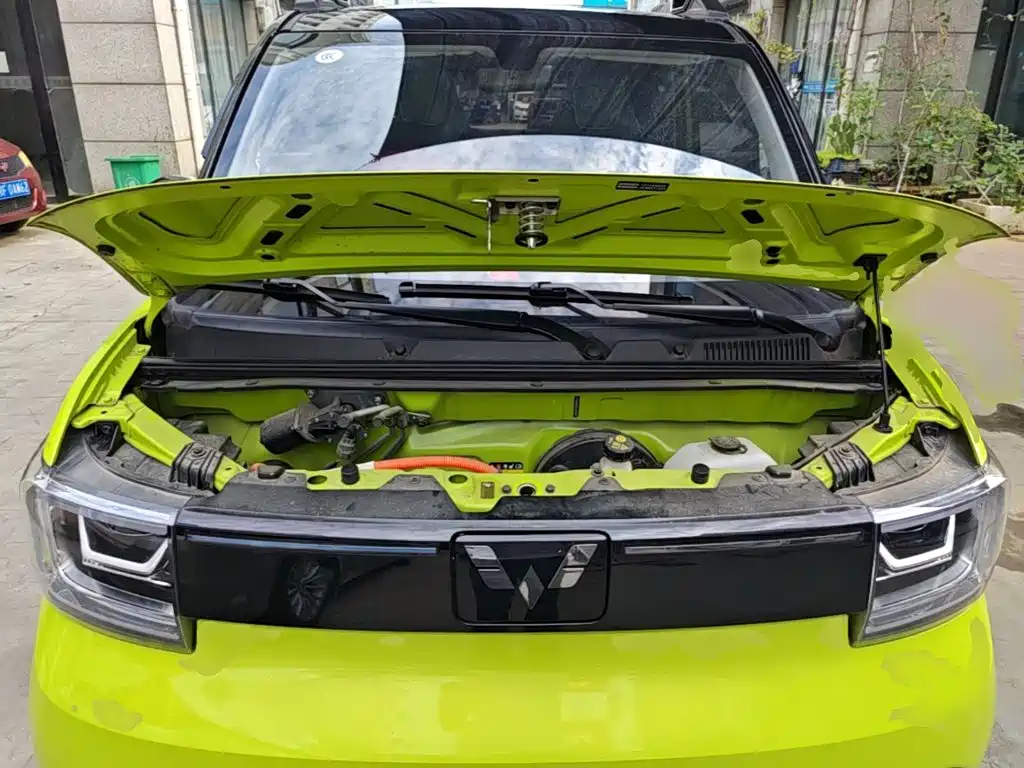 Wuling MINIEV — миниатюра 20