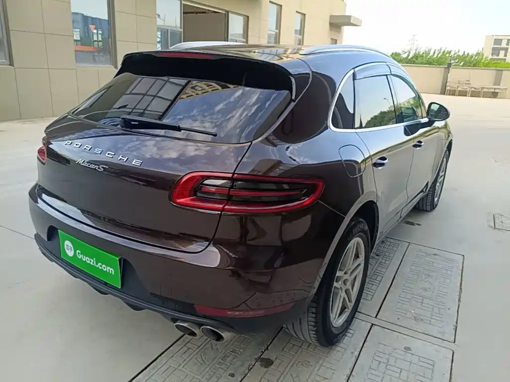 Porsche Macan — миниатюра 7