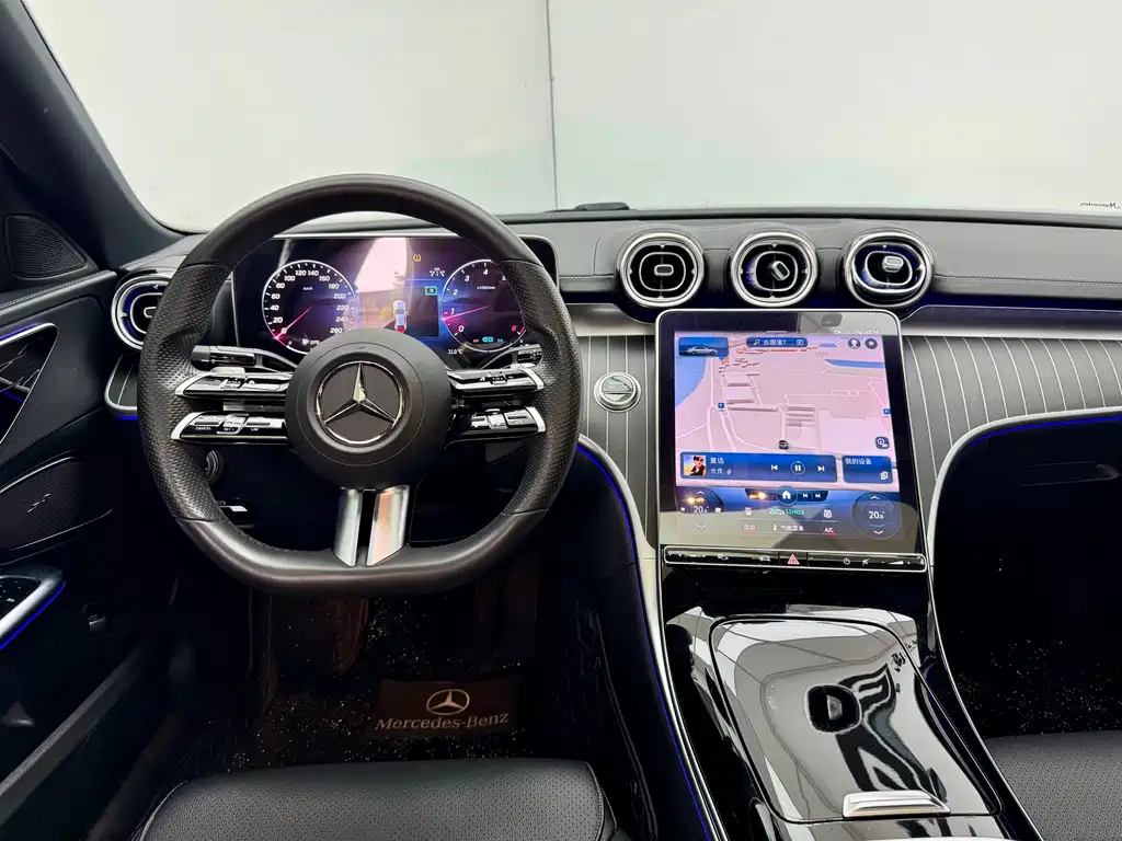 Mercedes-Benz C-Class — миниатюра 16
