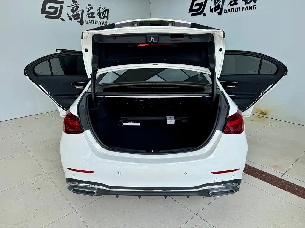Mercedes-Benz C-Class — миниатюра 20