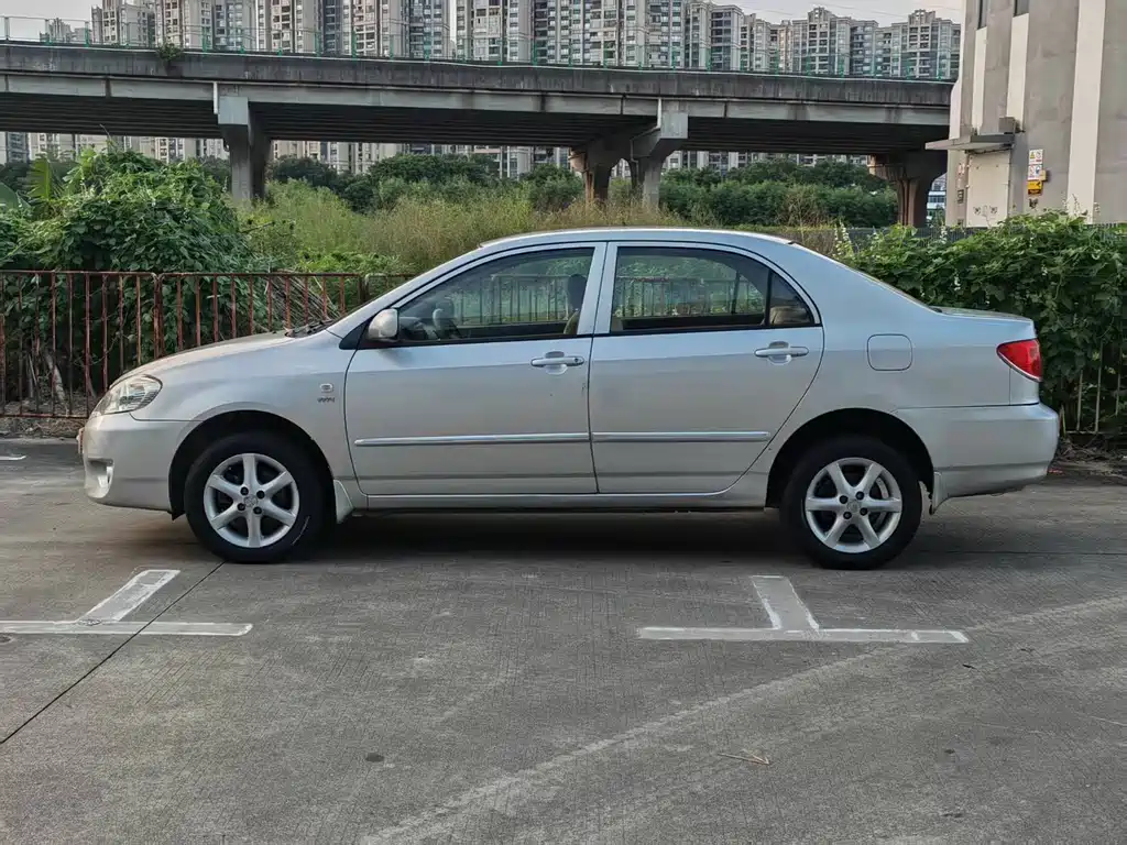 Toyota Corolla — миниатюра 4
