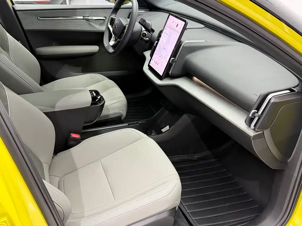 Volvo EX30 — миниатюра 19