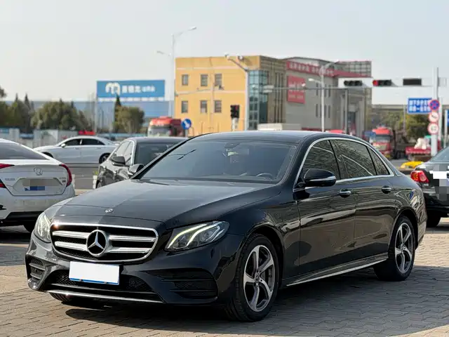 MERCEDES-BENZ E CLASS