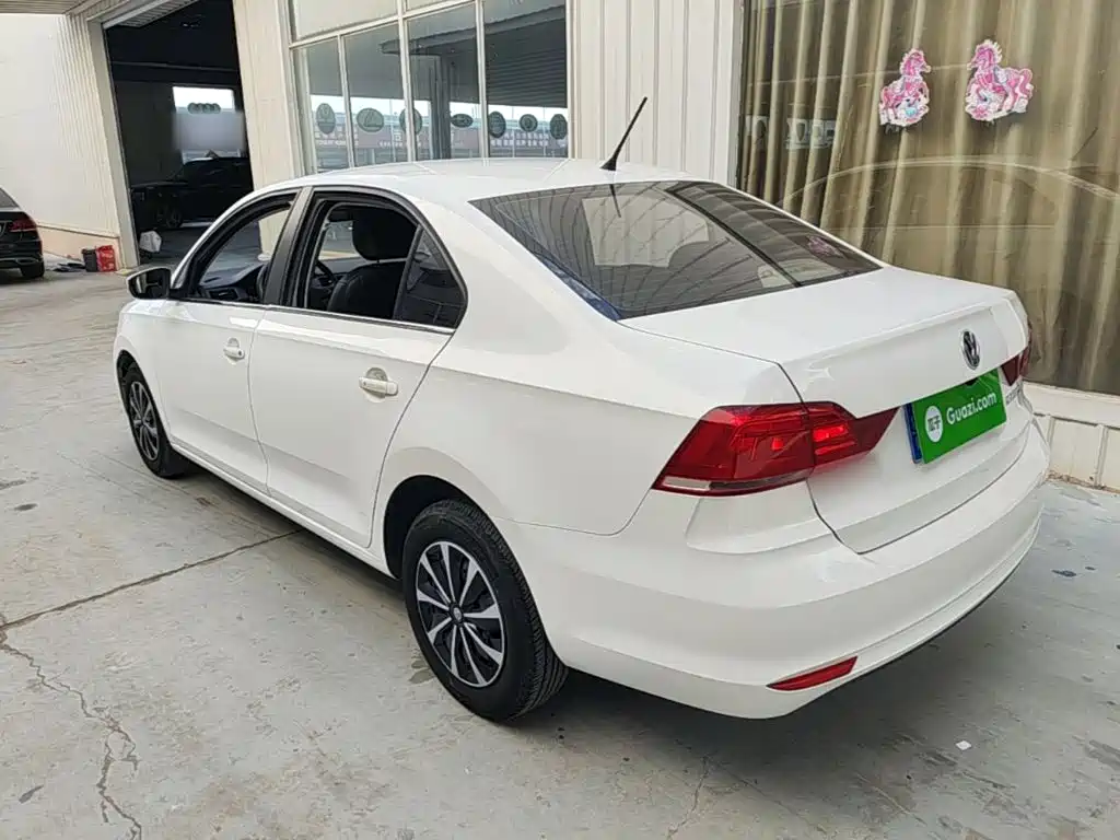 Volkswagen Santana — миниатюра 5