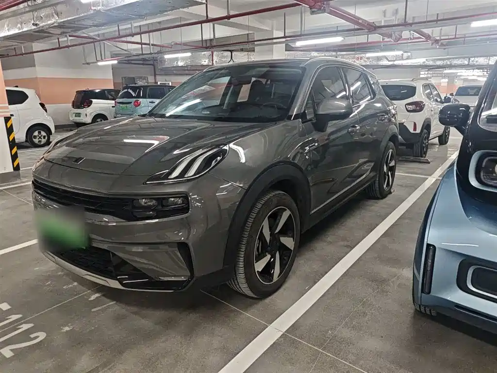 Lynk & Co 06 EM-P 2021