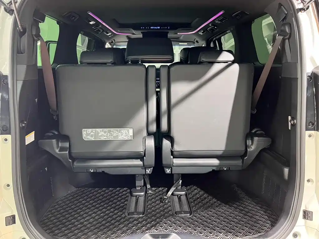 Toyota Alphard — фотографии объявления, Фото 28