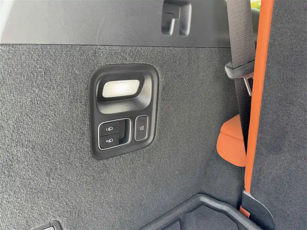 Li Auto Li L9 — миниатюра 23